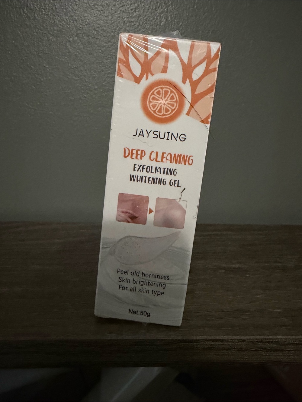 Deep Cleaning Exfoliating Whitening Gel -